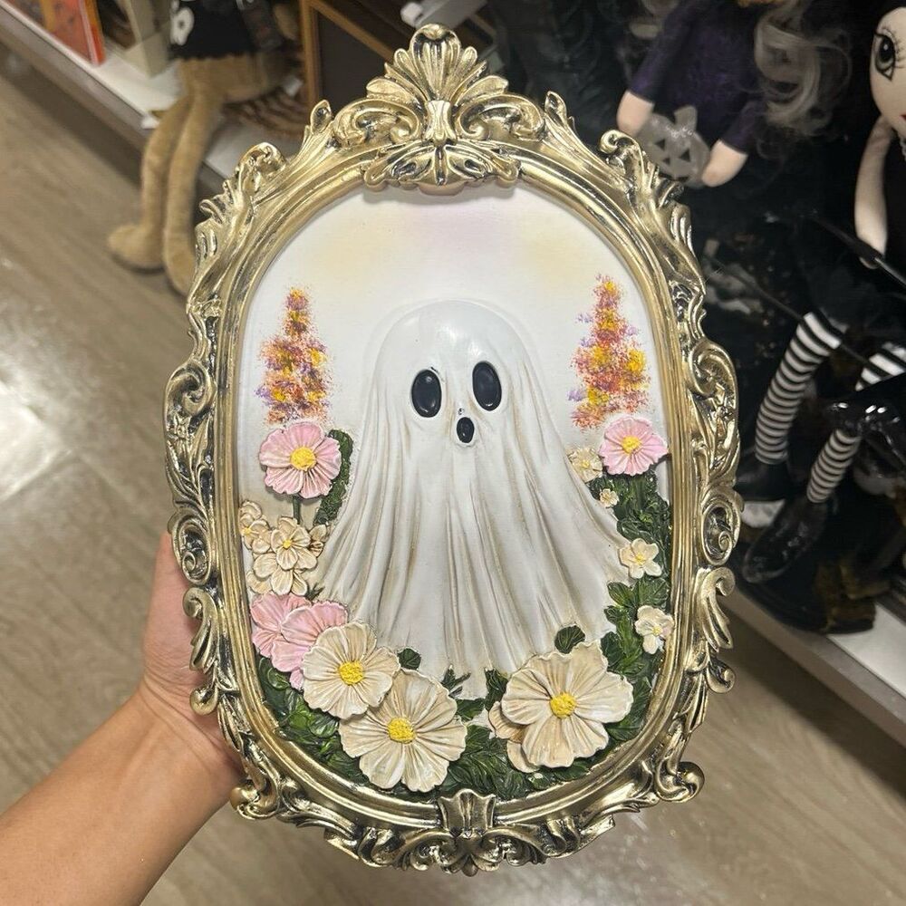 Halloween Ghost With 3D Flowers in Gold Frame